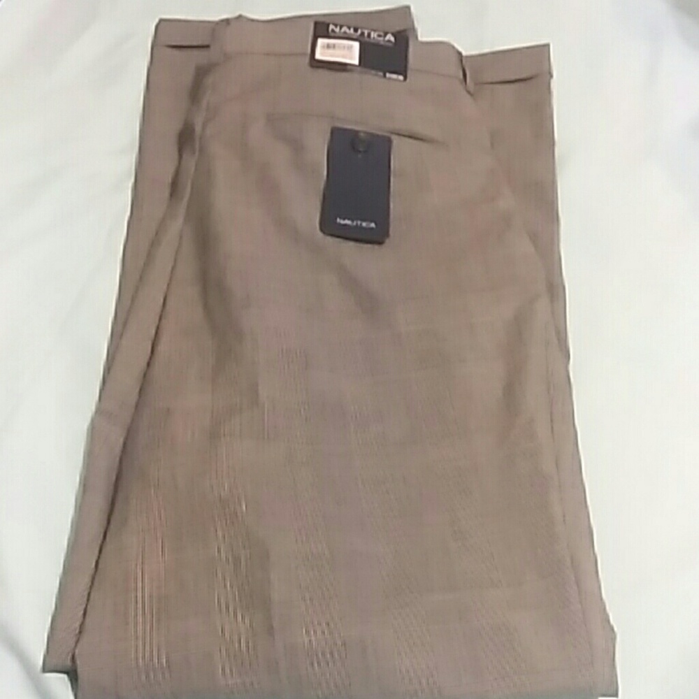 NAUTICA superfine luxury wool pleated 33x32L NWT